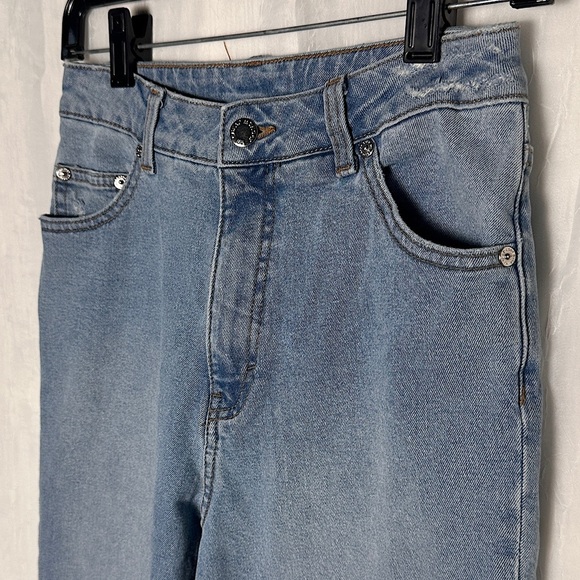 3/$20 💥 Cheap Monday Donna Fanbase High Rise Raw Hem Denim Straight Leg Jeans - Picture 9 of 16